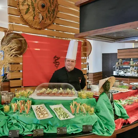 Grifid Arabella Хотел