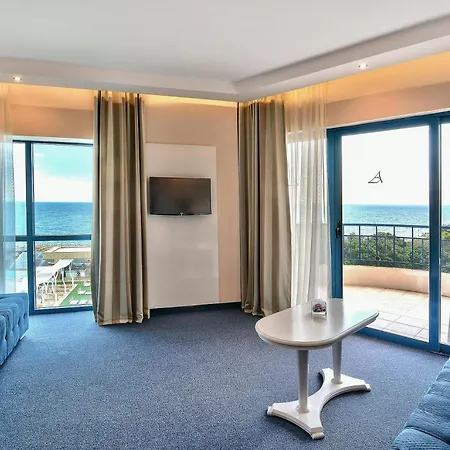 Grifid Arabella Златни пясъци